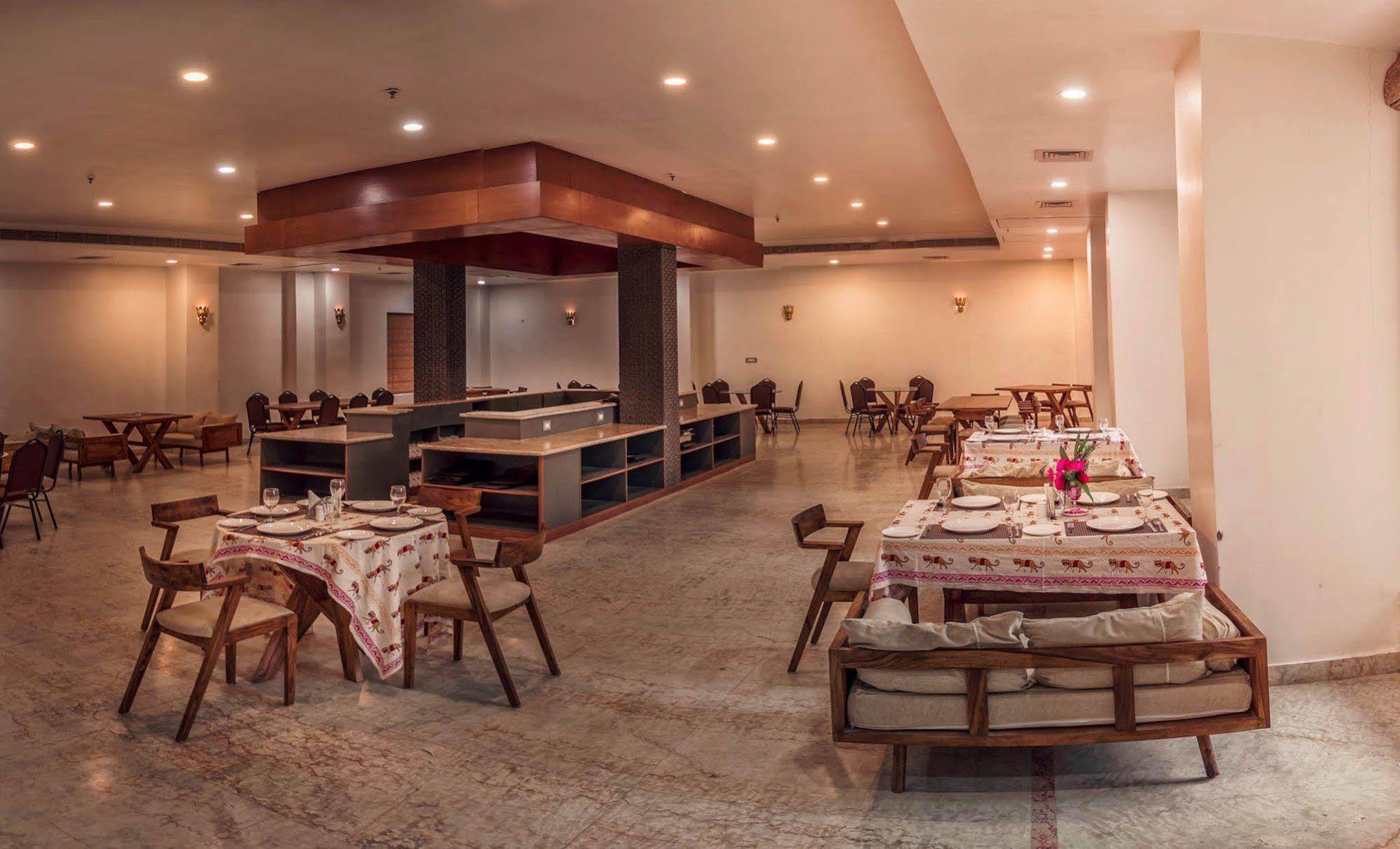 Regenta Resort Vanya Mahal Ranthambore Sawai Madhopur Exteriör bild