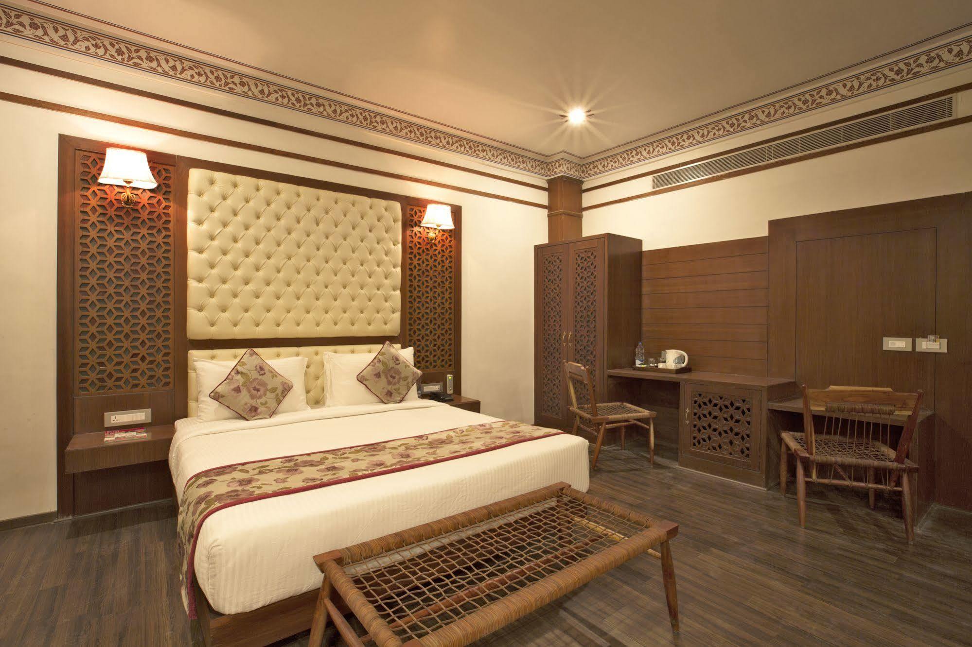 Regenta Resort Vanya Mahal Ranthambore Sawai Madhopur Exteriör bild