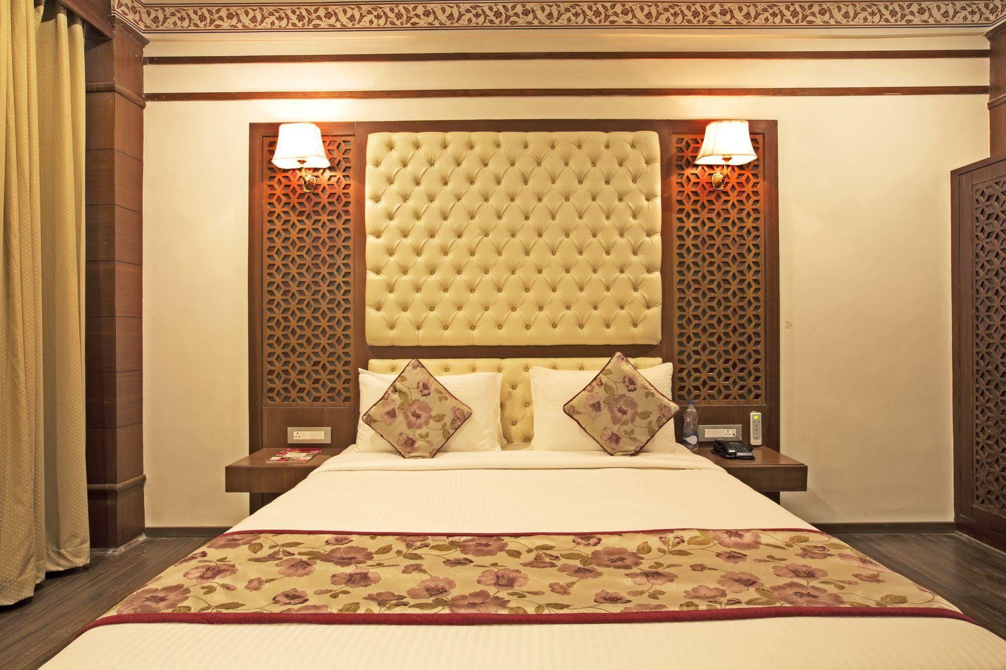 Regenta Resort Vanya Mahal Ranthambore Sawai Madhopur Exteriör bild